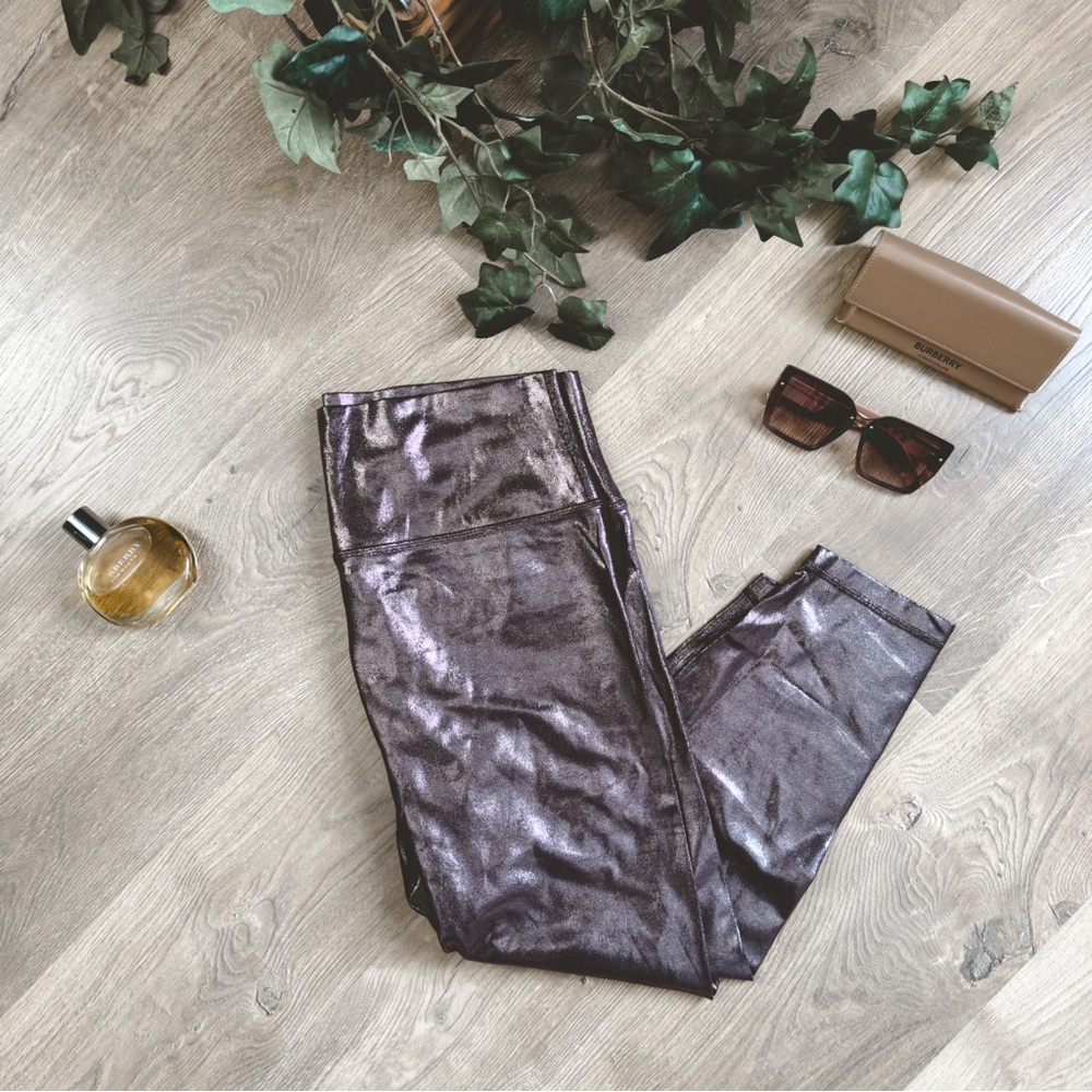 Shiny Metallic Leggings